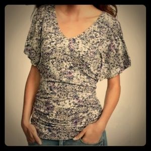 Cabi Floral Flutter Sleeve Knit Vneck Size Medium